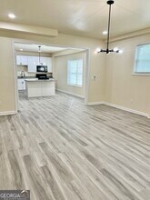 4001 Oak Field Dr in Loganville, GA - Building Photo - Building Photo