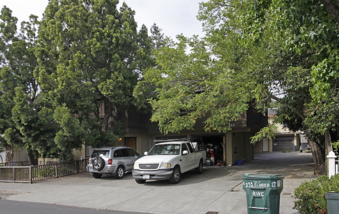 232 Elwood St in Redwood City, CA - Building Photo