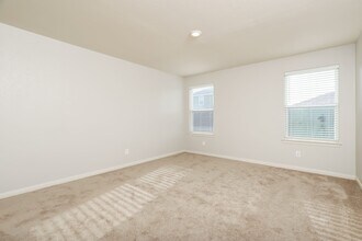 7222 Lazy Cyn in San Antonio, TX - Foto de edificio - Building Photo
