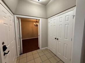 318 Shade tree St in Lewisville, TX - Building Photo - Building Photo