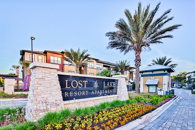 Lost Lake Resort Apartments in Jacksonville, FL - Building Photo - Building Photo