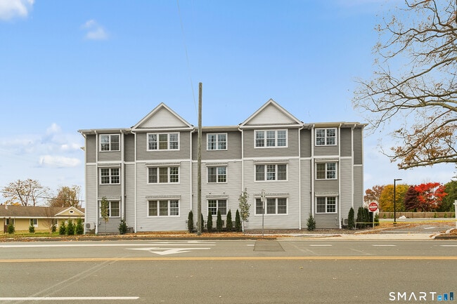 1645 Black Rock Tpke in Fairfield, CT - Building Photo - Building Photo