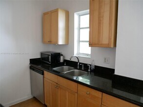 631 Euclid Ave in Miami Beach, FL - Building Photo - Building Photo