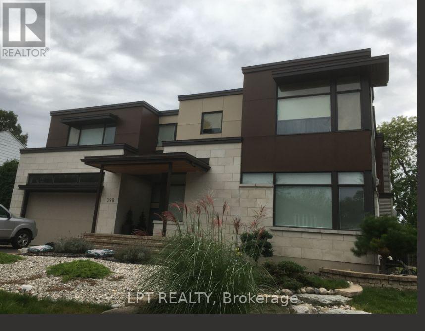 298 Crestview Rd in Ottawa, ON - Building Photo