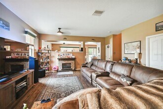 6208 Cherry Blossom Trail in Gibsonton, FL - Building Photo - Building Photo