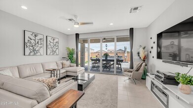 40410 W Haley Dr in Maricopa, AZ - Foto de edificio - Building Photo