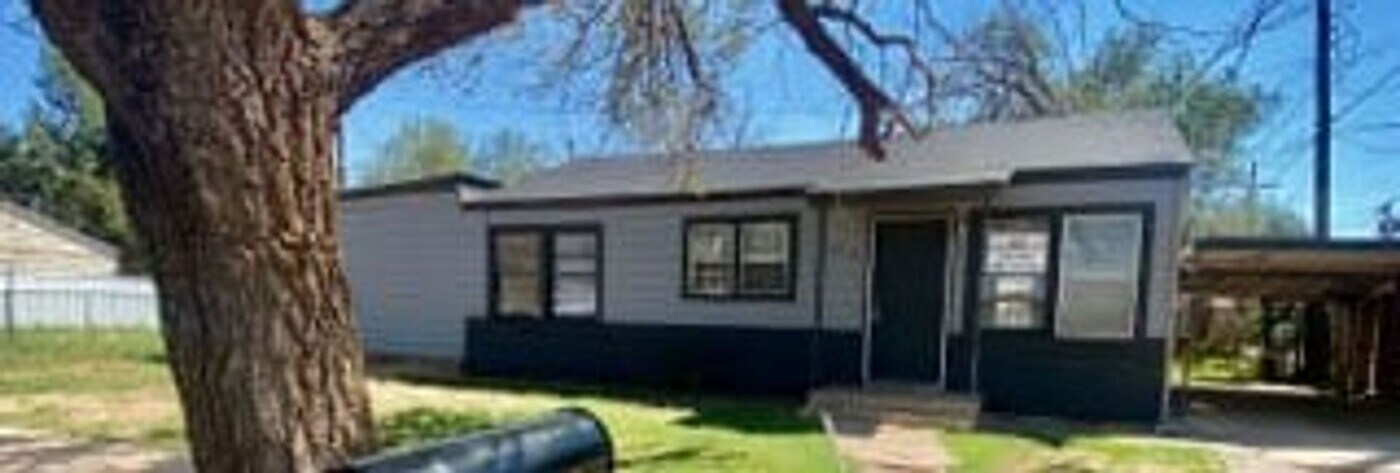 605 37th St in Lubbock, TX - Building Photo