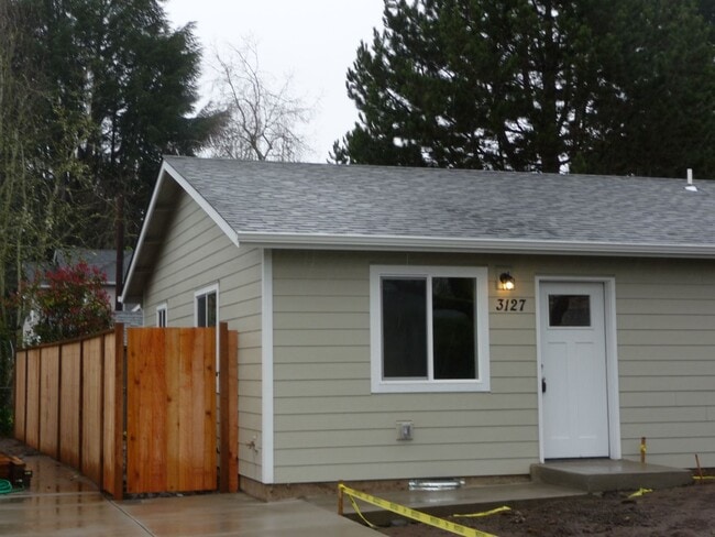 3127 Jack St N in Salem, OR - Building Photo - Building Photo