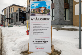 138 Du Doré-Jaune St in Terrebonne, QC - Building Photo - Building Photo