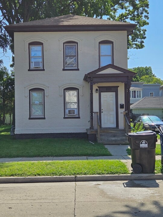 1013 Park Ave in Racine, WI - Building Photo