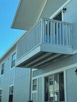 5201 S MacDill Ave in Tampa, FL - Building Photo