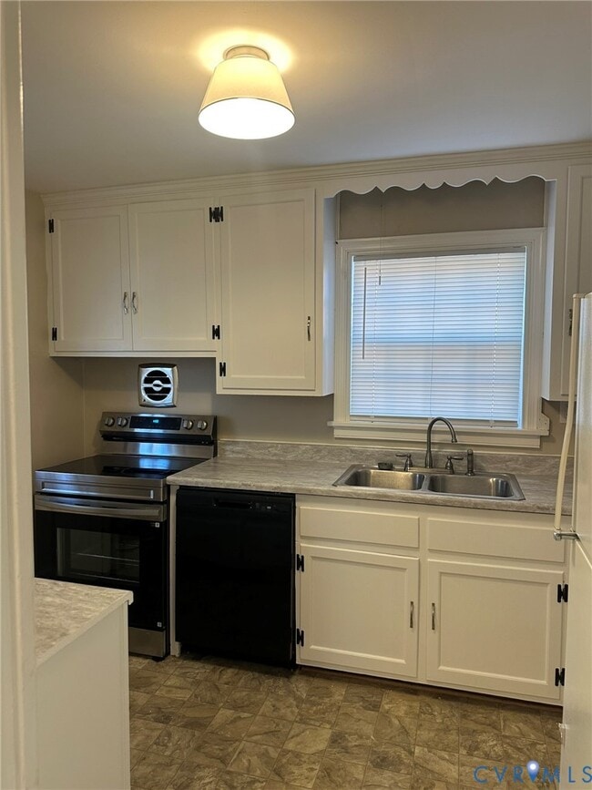 6708 Patterson Ave in Richmond, VA - Building Photo - Building Photo