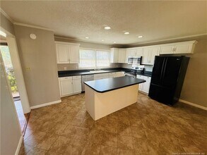 491 Warmsprings Dr in Fayetteville, NC - Foto de edificio - Building Photo