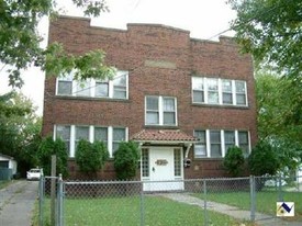 14122 Westropp Ave Apartments