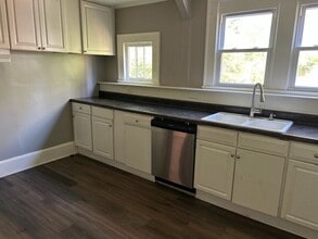 2824 N Glenn Ave in Winston-Salem, NC - Building Photo - Building Photo