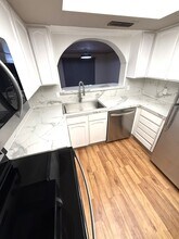 4557 N O'Connor Rd, Unit 1283 in Irving, TX - Building Photo - Building Photo