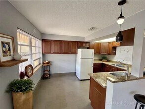 1821 NE 56th St in Fort Lauderdale, FL - Building Photo - Building Photo