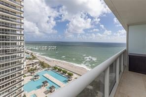 1830 S Ocean Dr, Unit # 2108 in Hallandale Beach, FL - Building Photo - Building Photo