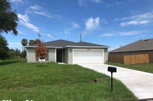 368 SW Tulip Blvd