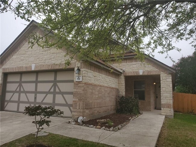 551 New Country Rd in Kyle, TX - Building Photo - Building Photo