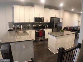 6212 Editors Park Dr in Hyattsville, MD - Building Photo