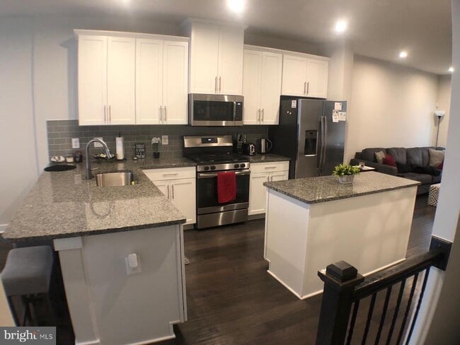 property at 6212 Editors Park Dr