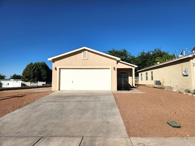 4033 Winters St in Las Cruces, NM - Building Photo - Building Photo
