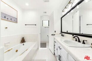 1108 18th St in Santa Monica, CA - Building Photo