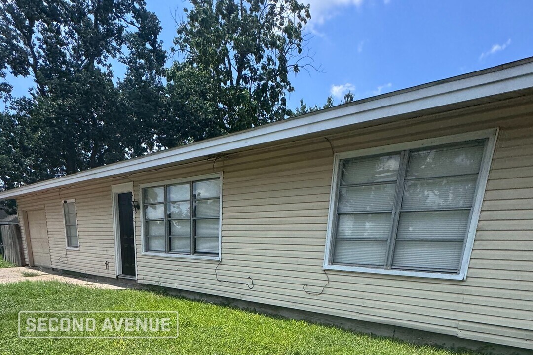 10918 Aldis St in Houston, TX - Building Photo