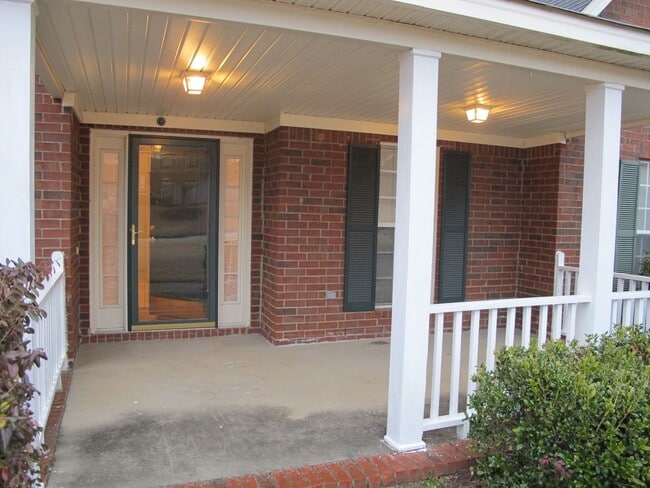600 Surrey Ln in Martinez, GA - Building Photo - Building Photo