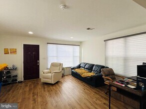 273 4th Ave in Quantico, VA - Building Photo - Building Photo