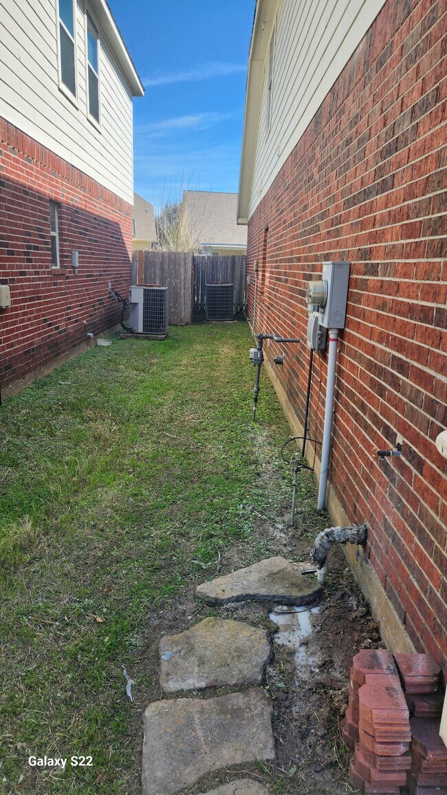 property at 4914 Trailing Clover Ct