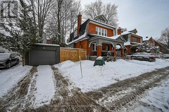 86 Maple Ln in Ottawa, ON - Building Photo - Building Photo