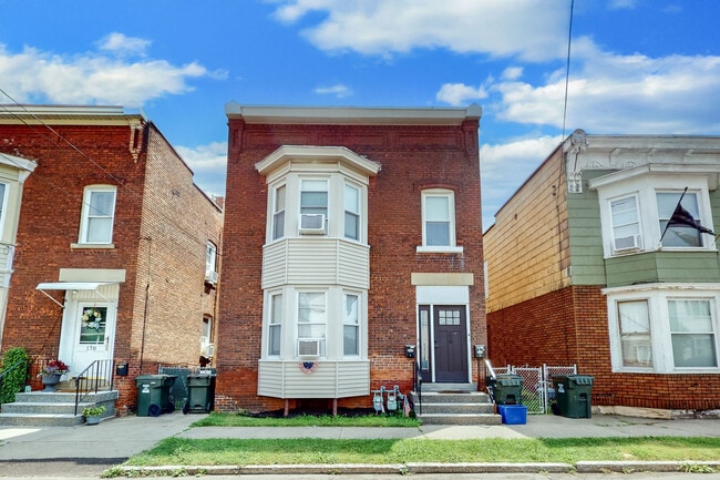 176 Paine St, Unit 2