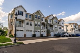 707 Station Rd in Dunellen, NJ - Building Photo - Building Photo