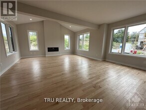 720 Eminence St in Ottawa, ON - Building Photo - Building Photo