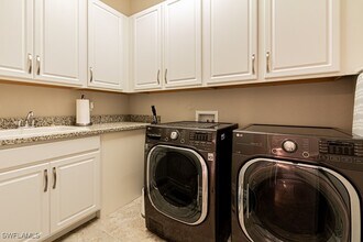 9267 Glenforest Dr in Naples, FL - Building Photo - Building Photo