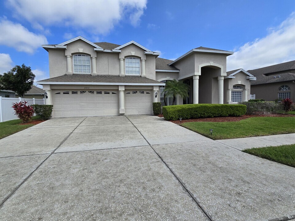 20843 Sylvan Springs Rd in Land O Lakes, FL - Building Photo