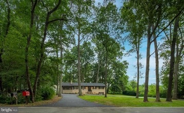 16480 Ed Warfield Rd in Woodbine, MD - Building Photo - Building Photo