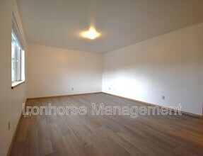 9 Michael Grove Ave in Bozeman, MT - Building Photo - Building Photo