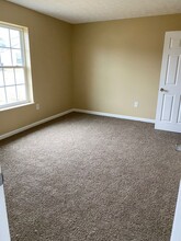 906 Red Oak Ln in Dandridge, TN - Building Photo - Building Photo