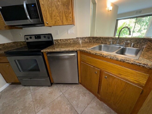 9709 Mesa Springs Way in San Diego, CA - Building Photo - Building Photo