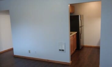 707 Grant St, Unit 1 in Ketchikan, AK - Foto de edificio - Building Photo