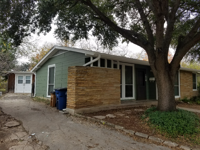 1414 Westmoor Dr in Austin, TX - Building Photo