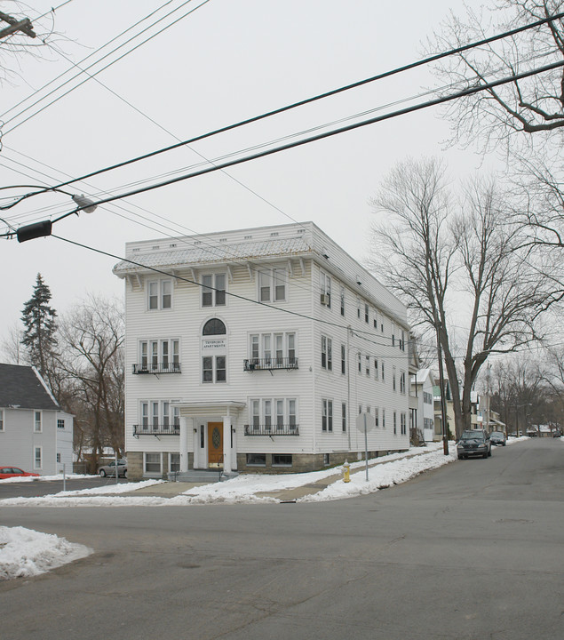 10 N Ten Broeck St in Schenectady, NY - Building Photo