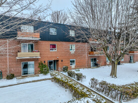 33 Inverness Dr Apartments