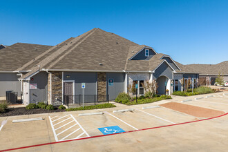 Park Residences Plano in Plano, TX - Building Photo - Building Photo