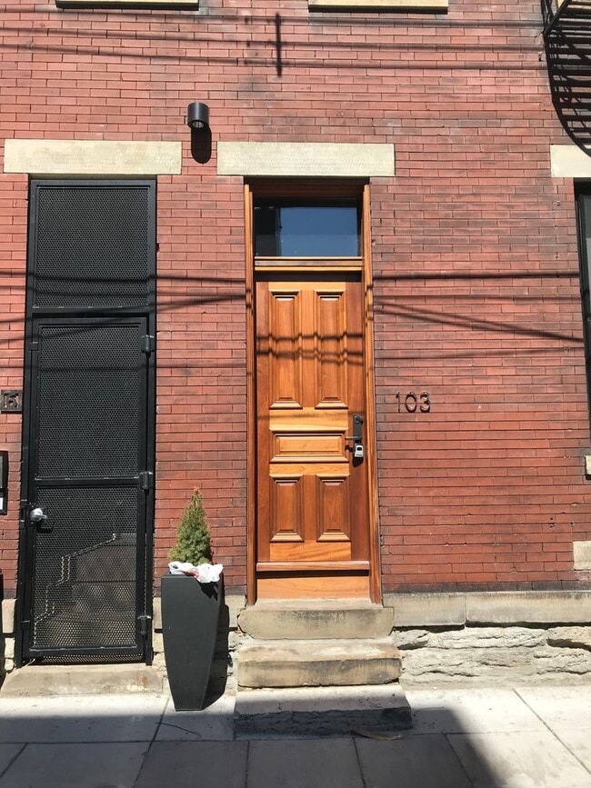 26 E 14th St in Cincinnati, OH - Building Photo - Building Photo