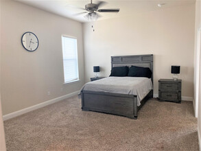 2124 143rd St in Lubbock, TX - Foto de edificio - Building Photo