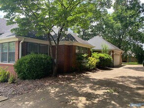 203 Glenridge Ct SW in Huntsville, AL - Building Photo - Building Photo